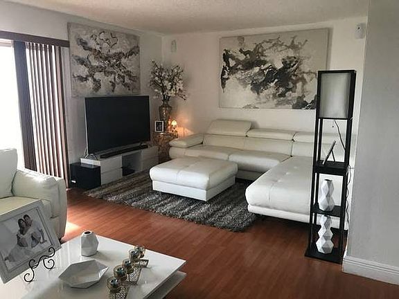 3rd image of 9375 Fontainebleau Blvd APT L402