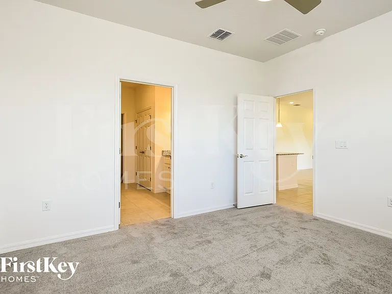 1140 Spokane Point — Photo 9