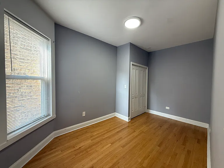 2449 N Ridgeway Ave #2 — Photo 7