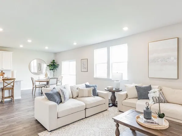 137 Erica Ln, Columbia, PA 17512