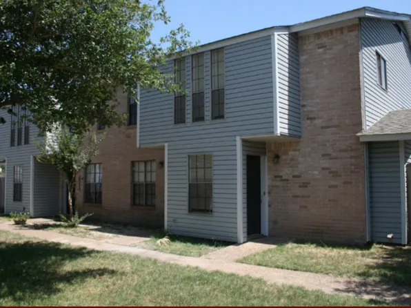 1807 Woodsman Dr APT D, College Station, TX 77840