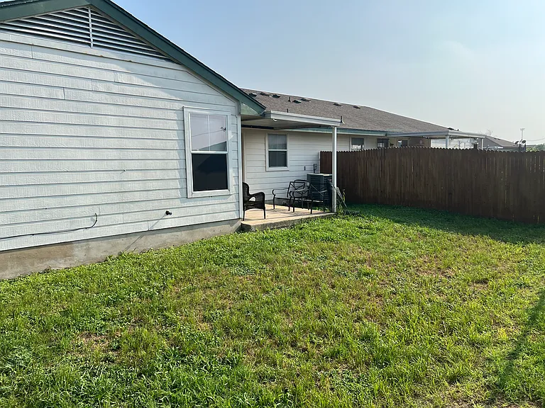 229 Marvin Cv — Photo 17