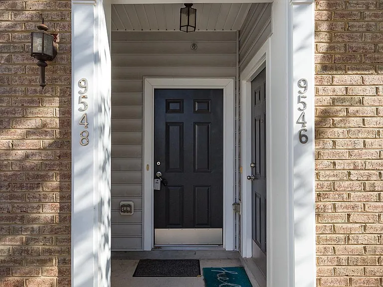 9548 Mine Gap Way — Photo 3