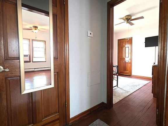 5th image of 1108 Lower Ferry Rd