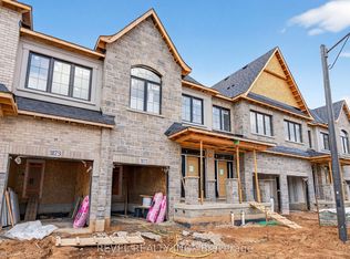 600 Maplehill Dr #2, Burlington, ON L7N2W3