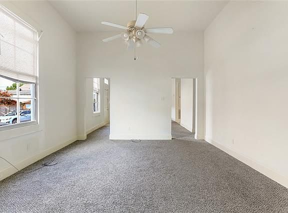 5th image of 832 Alix St