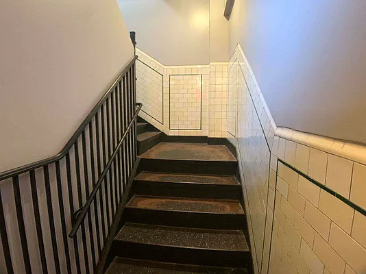 Rented by Tapiro Realty | media 21