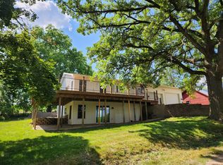 622 Howard Pl, Madison, WI 53703