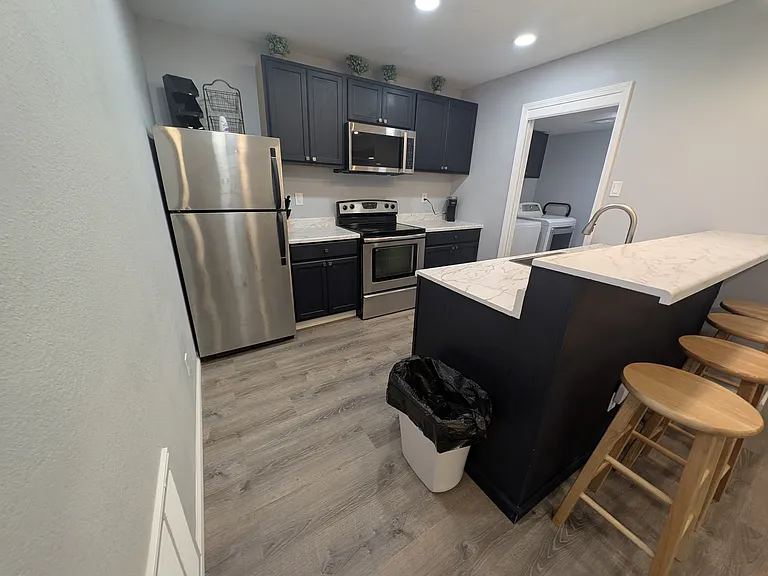 907 N Gregg St #B — Photo 3