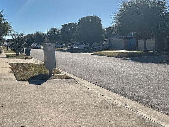 5th image of 5013 Causeway Ct
