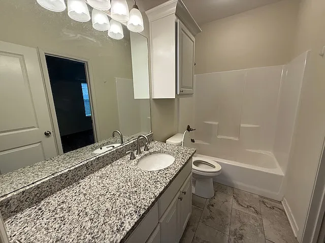 410 Myra Lynn Ln — Photo 10