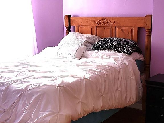 2nd image of 119 Halsey St #1