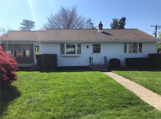 5380 Ridgeway Dr, Zionsville, PA 18092