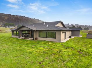 125 Sand Dune Way, Smith River, CA