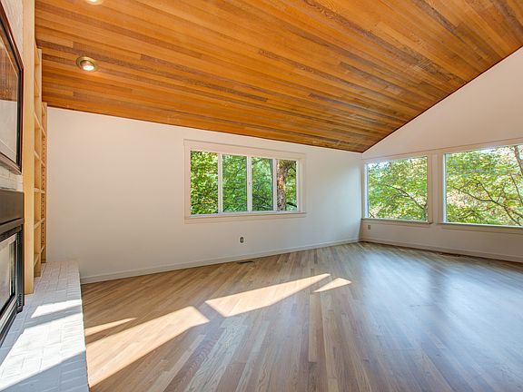 3rd image of 4345 Fernbrook Dr