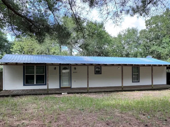6107 Apache Dr, Mabank, TX 75156