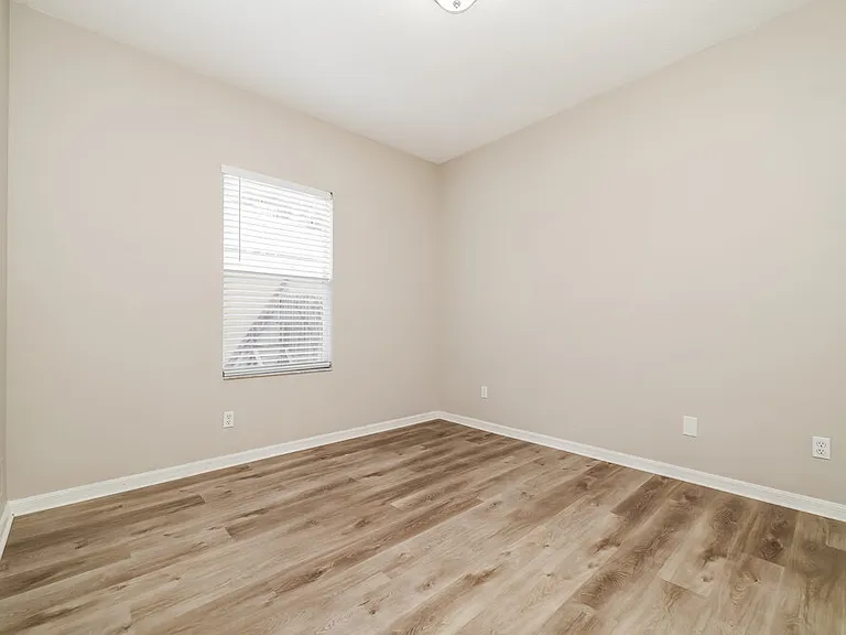 13417 Silvercreek Dr — Photo 14
