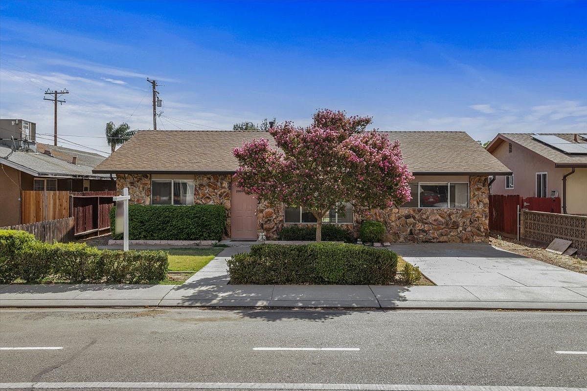 2006 Charles St, Hughson, CA 95326 Zillow