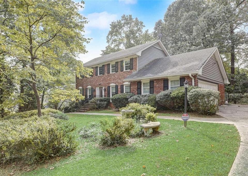 1st image of 3908 Brenton Way NE