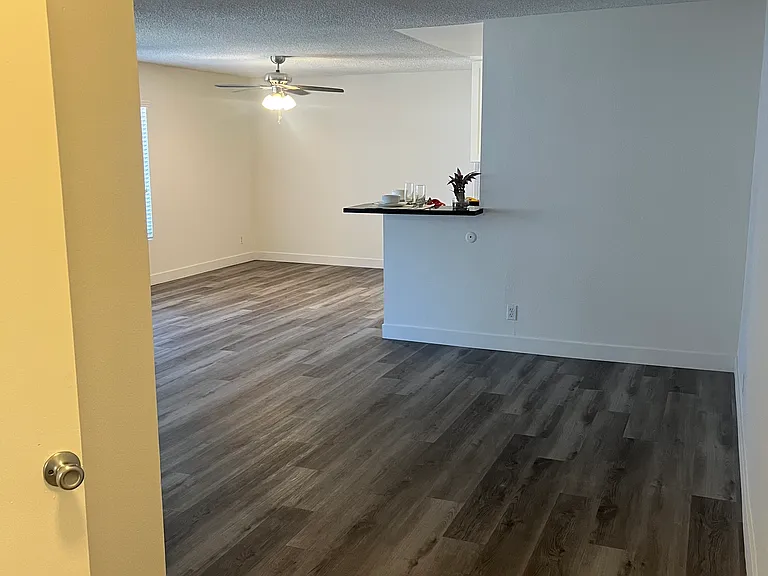 Ridgegate Apartments — Photo 27