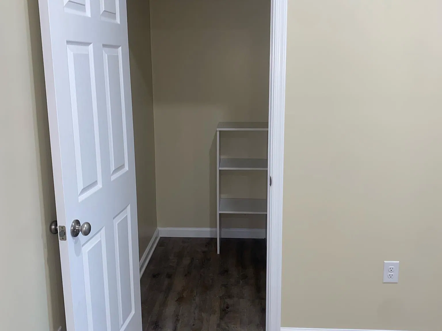 1 bed, $1,375 — Photo 3