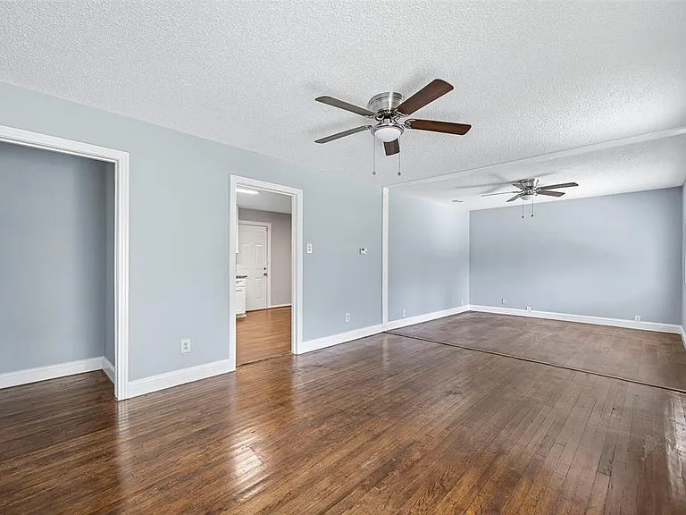 325 Paddy St — Photo 10