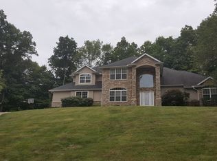 1450 Laurel Valley Dr, Mount Vernon, OH 43050