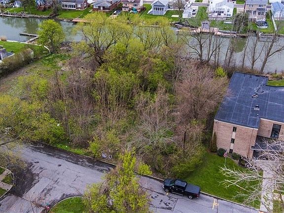 3rd image of 8217 Valle Dr #17