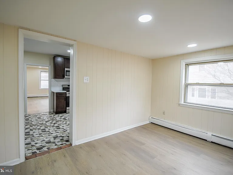 3817 Dennison Ave — Photo 10