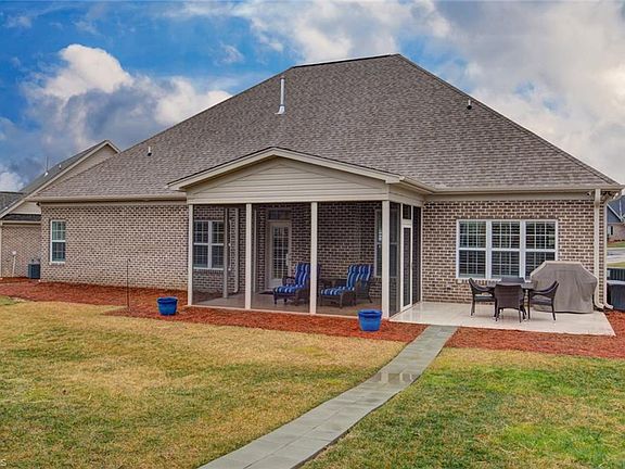 4th image of 2107 Sundial Ct
