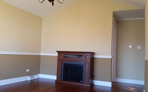 2nd image of 9832 Merton Ave