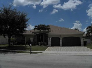 15956 SW 14th St, Pembroke Pines, FL 33027