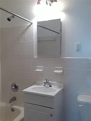 Rented by R New York