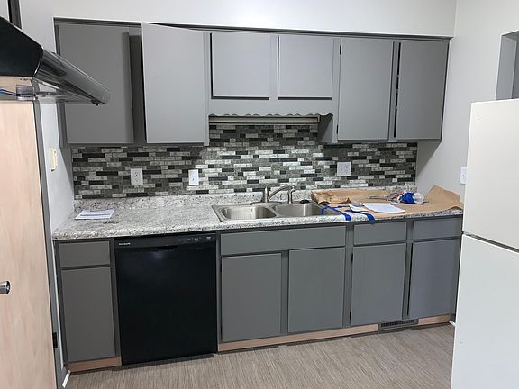 2nd image of 3015 S 14th St