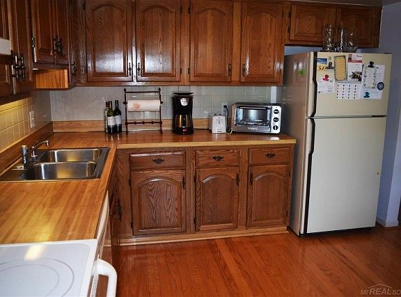 2nd image of 42272 Lochmoor St Unit 55