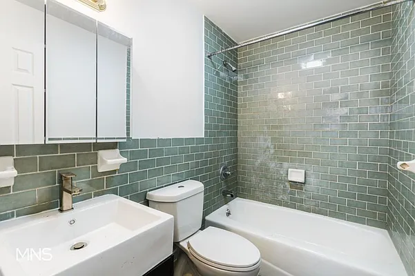 Rented by MNS Marketing | media 16