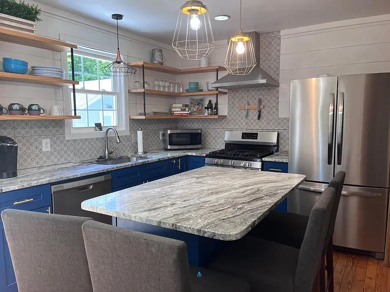 406 S B St — Photo 7