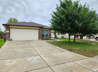 1608 Monte Vista Dr, Lockhart, TX 78644