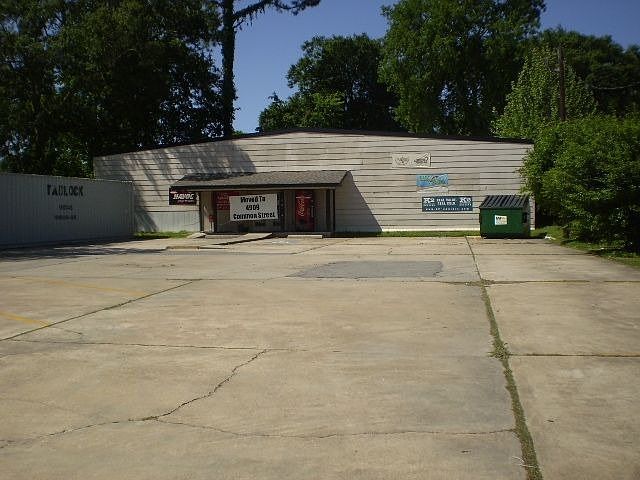 1st image of 310 W McNeese St