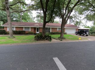 204 S Park Rd, Huntsville, TX 77320