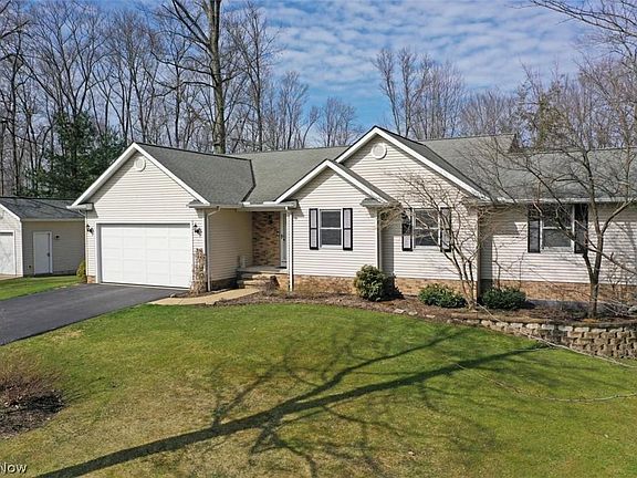 2nd image of 12130 Country Oaks Trl