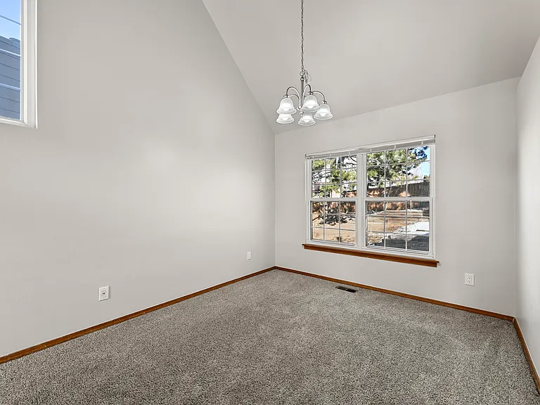 3640 Mountainside Dr — Photo 3