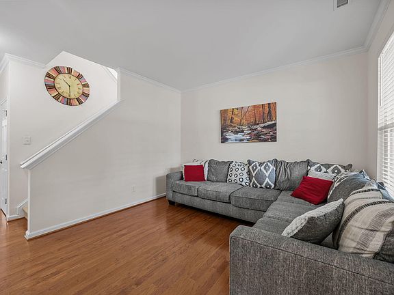 4th image of 2102 Old Rosebud Dr