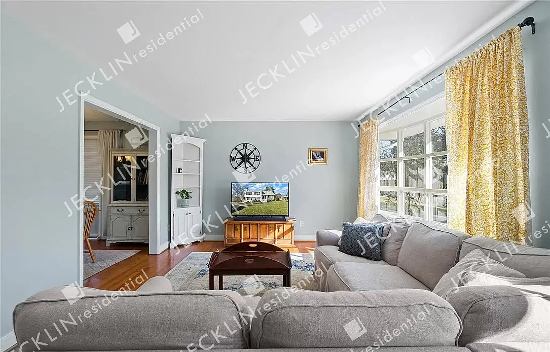 8406 Freestone Ave — Photo 3