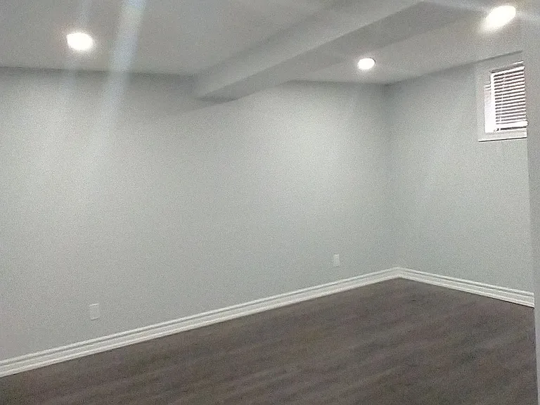 401 Anderson St — Photo 7