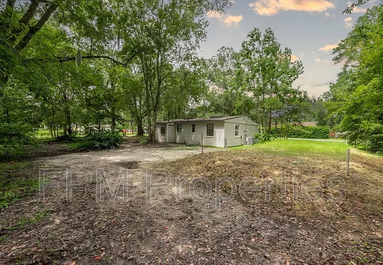 7832 Newton Rd — Photo 5