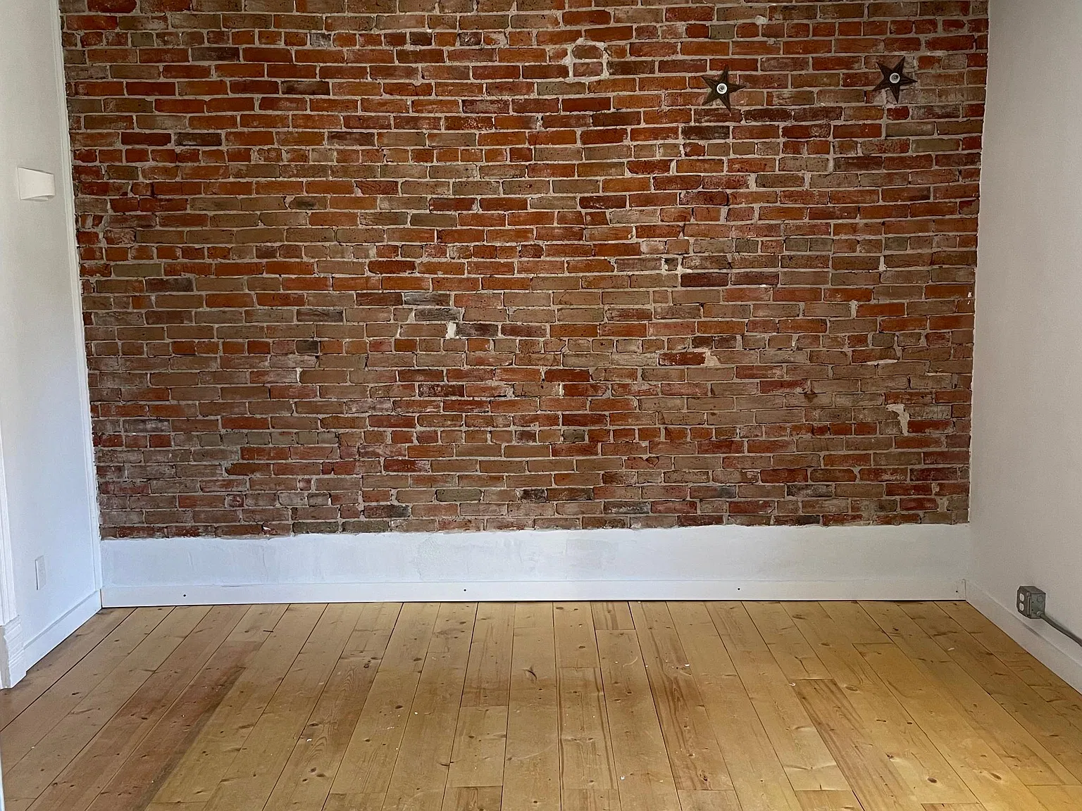 2 bed, 1000 sqft, $2,200 — Photo 4