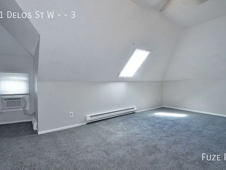 61 Delos St W #3 — Photo 15