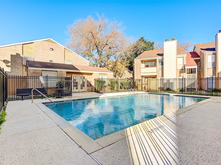 10202 Forum Park Dr #256 — Photo 23