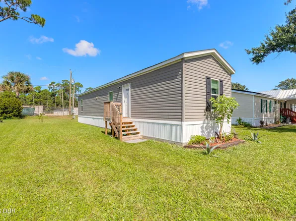 1086 Green Acres Cir N, South Daytona, FL 32119